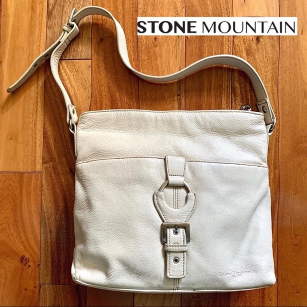 Stone Mountain O-Ring Pebbled Leather Purse